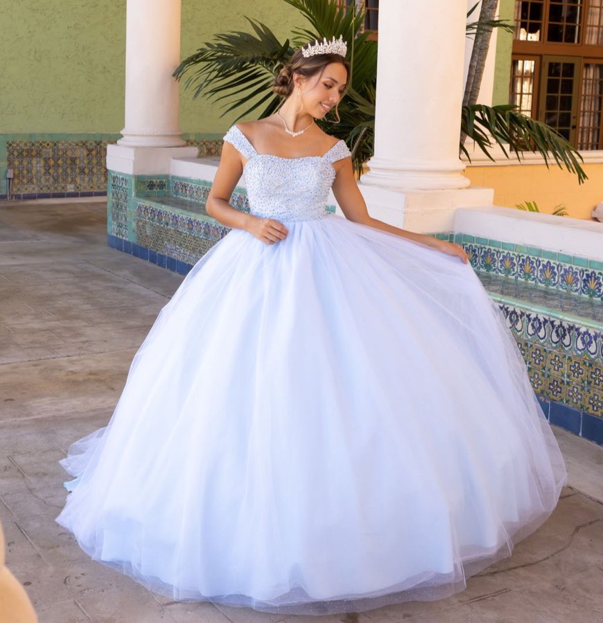 Model wearing an Quince dresses