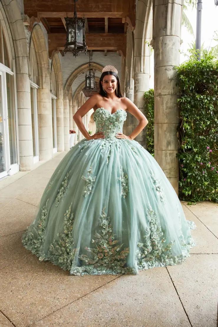 Model wearing an Quince dresses